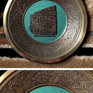 Vintage Brass Decorative wailing wall ($10 when bundled)